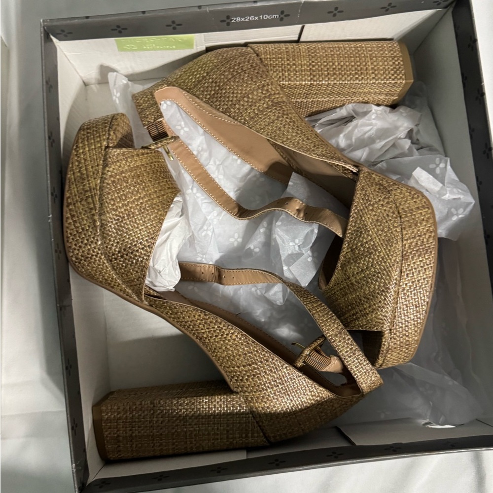 Summer Rattan Shoes - Picture 5 of 5